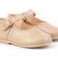Merceditas en piel con hebilla Camel