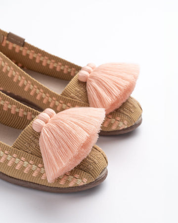 Alpargatas tejidas con pompones tallas 26-33 Camel Micaela KIDS