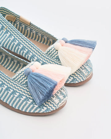 Alpargatas tejidas con pompones tallas 26-33 Blue Smoke KIDS
