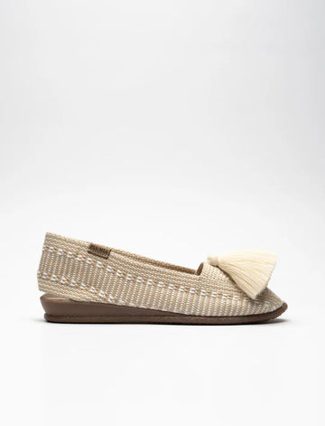 Alpargatas tejidas con pompones tallas 34-41 Daily cream ADULTS