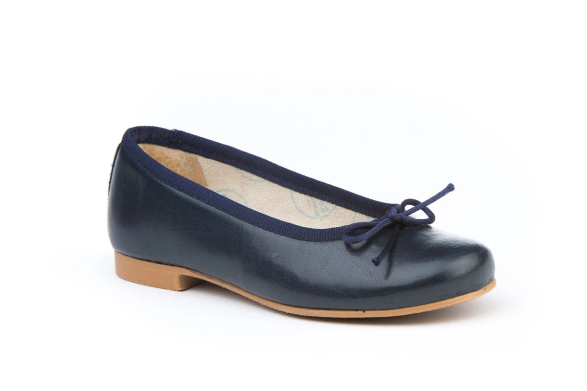 Francesita con lazo frontal azul marino